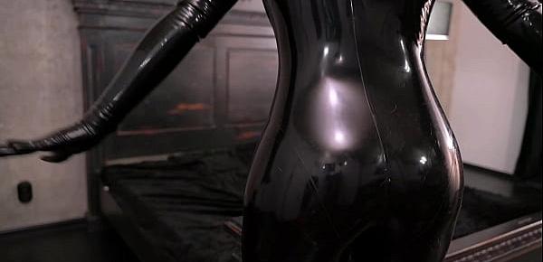  hot female with natural boobs and big ass in latex rubber cloth slowly moving teasing free 4k porn